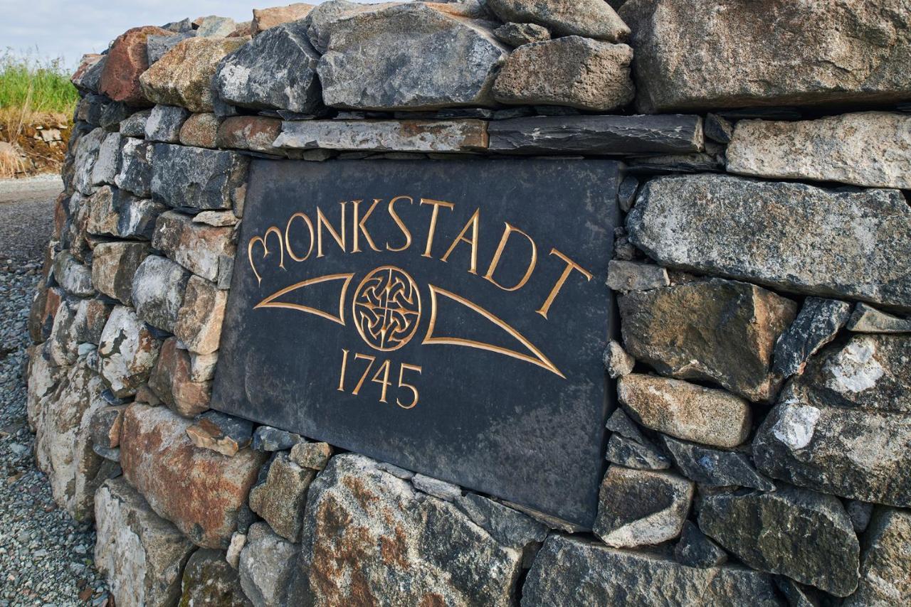 Monkstadt 1745 Restaurant With Rooms Portree Exterior foto